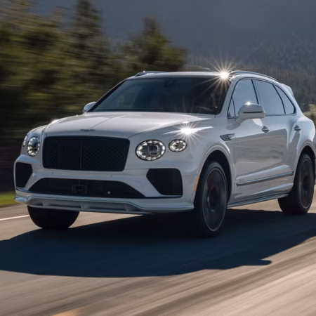 Rent Bentley Bentayga in Dubai