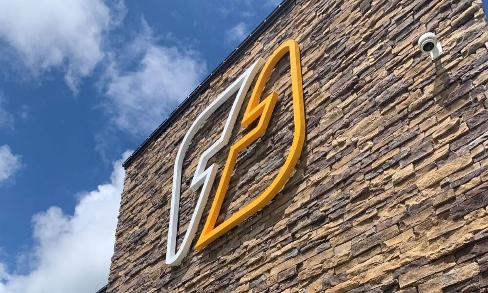 Tampa Sign Company Guide: Custom Signs That Help Tampa Businesses Stand Out
